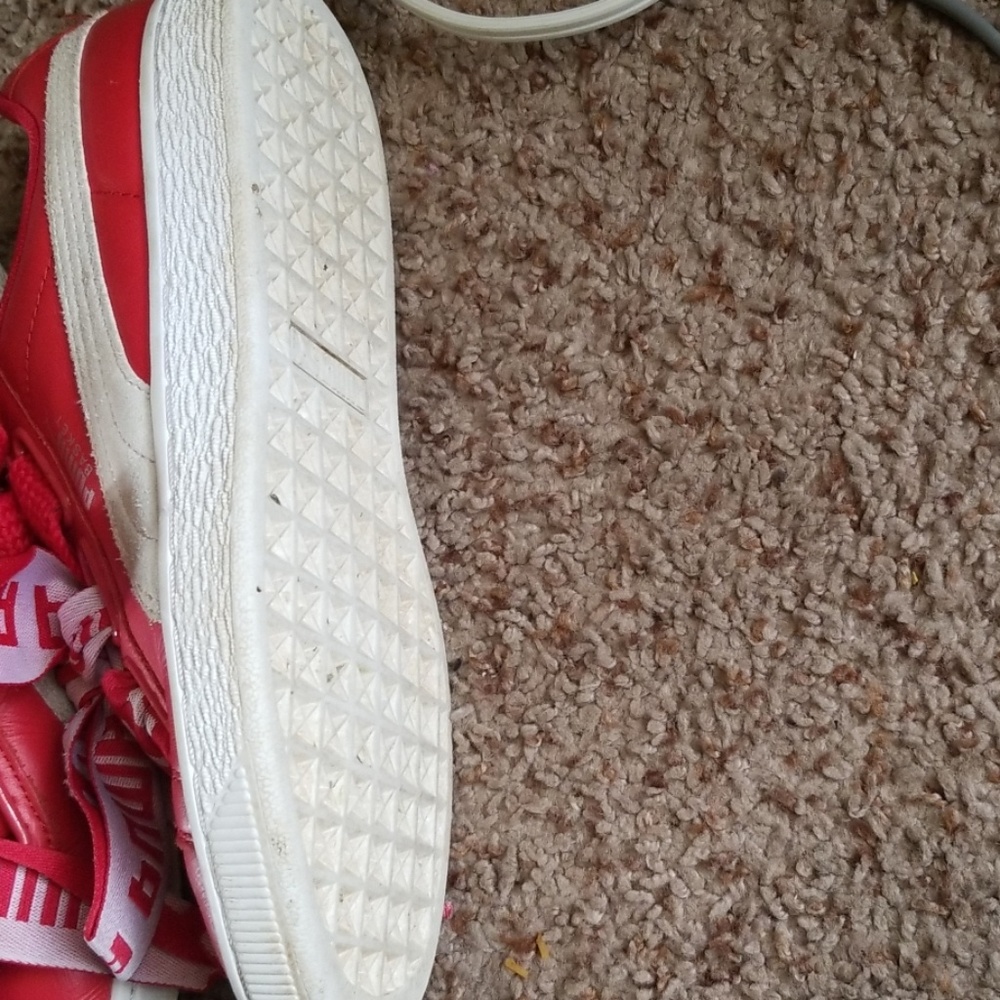 Shoes - Picture 2 of 4